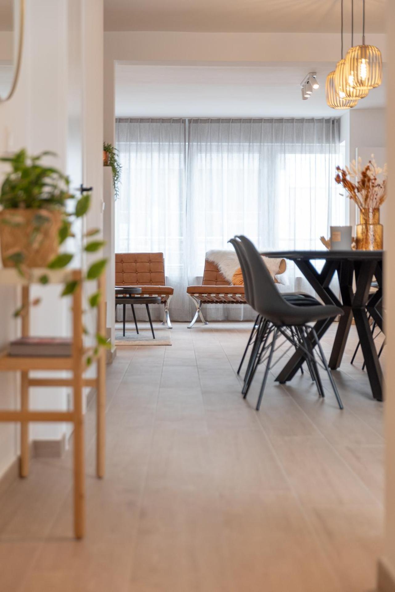 Apartment Spacious Penthouse For 8 People In The Centre *